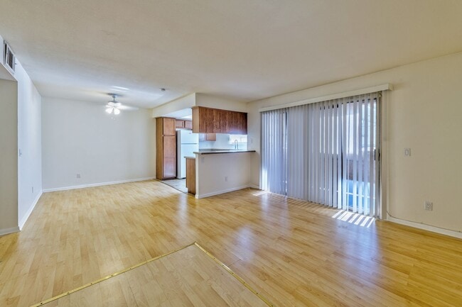 Photo - 7200 W Pirates Cove Rd