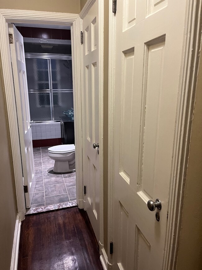 1270 White Plains Rd Unit 2