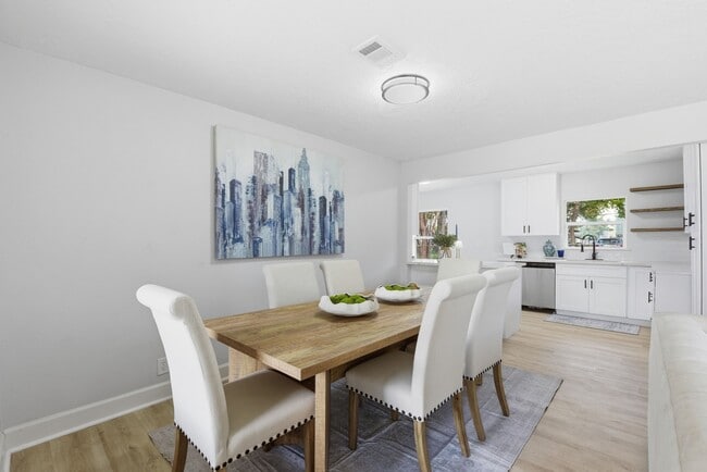 Photo - 3411 Wentworth St