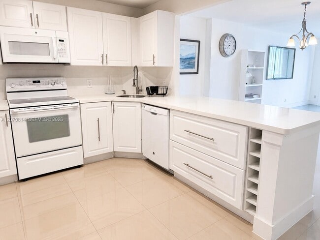 Photo - 1865 S Ocean Dr Unit 8I