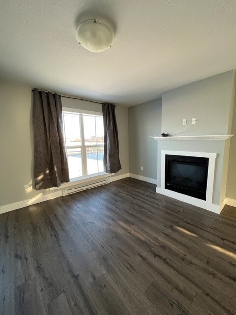 Photo - 11703-11102 102 St