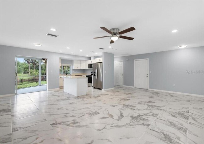 Photo - 21066 Midway Blvd