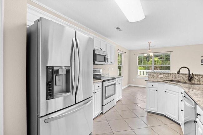 Photo - 454 Dandelion Ln