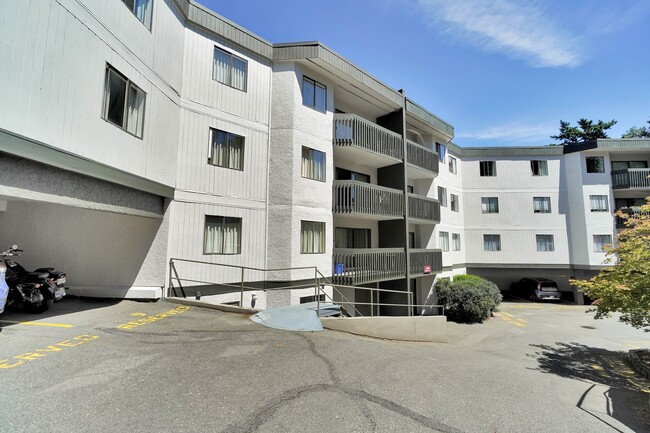 Photo - 1000 Mckenzie Av