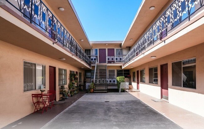 Monterey Apts