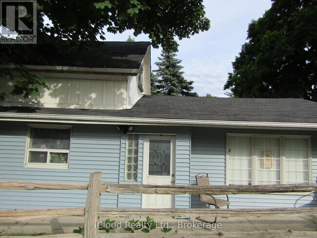 Photo - 170 Troiless St