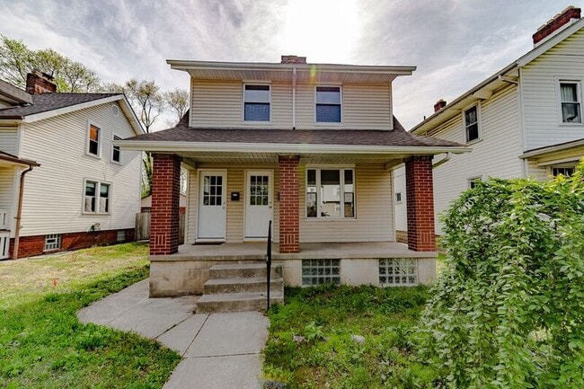 Photo - 2878 Indianola Ave