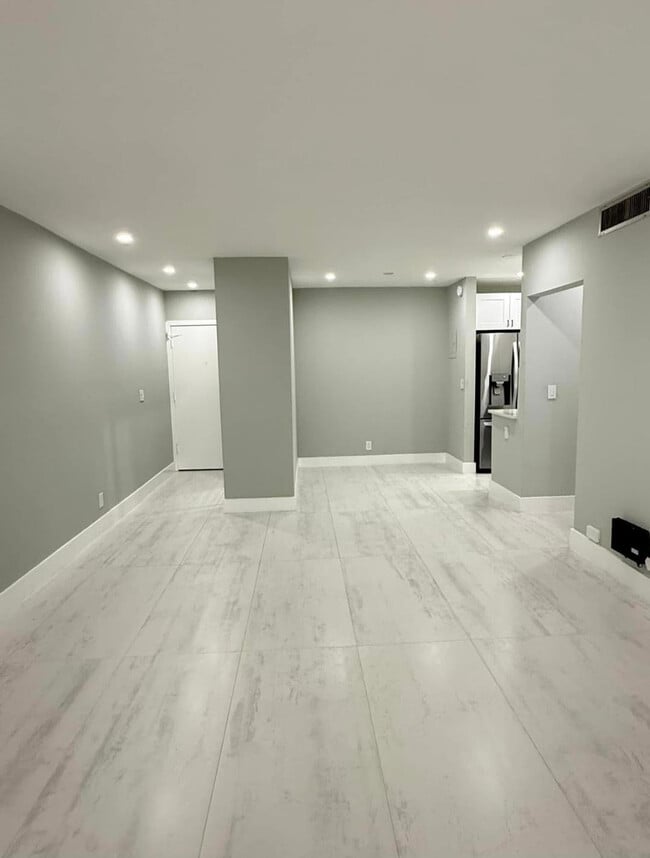 Photo - 2191 NE 68th St Unit 403