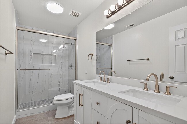 Photo - Most Desireable Neighborhood in Temecula Eastridge by Redhawk