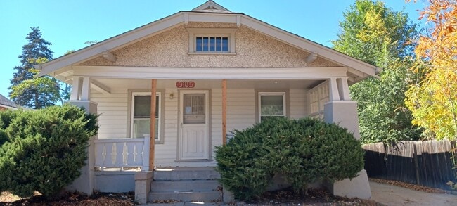 Photo - 3185 S Sherman St