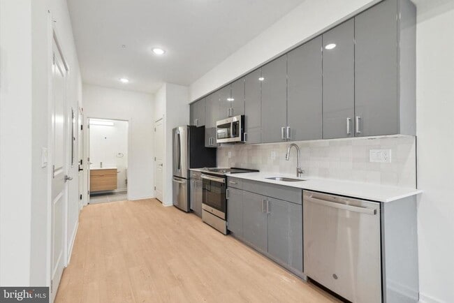 Photo - 245 N 12th St