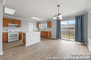 Building Photo - 7902 Chestnut Bear Dr Rental