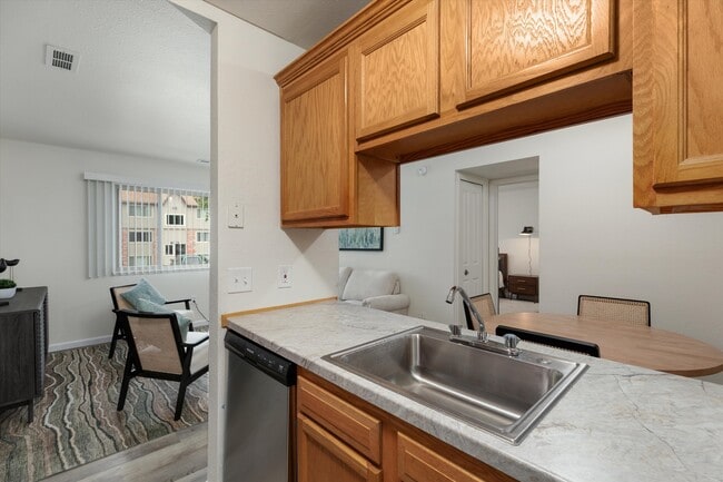 Pine Creek Apartments