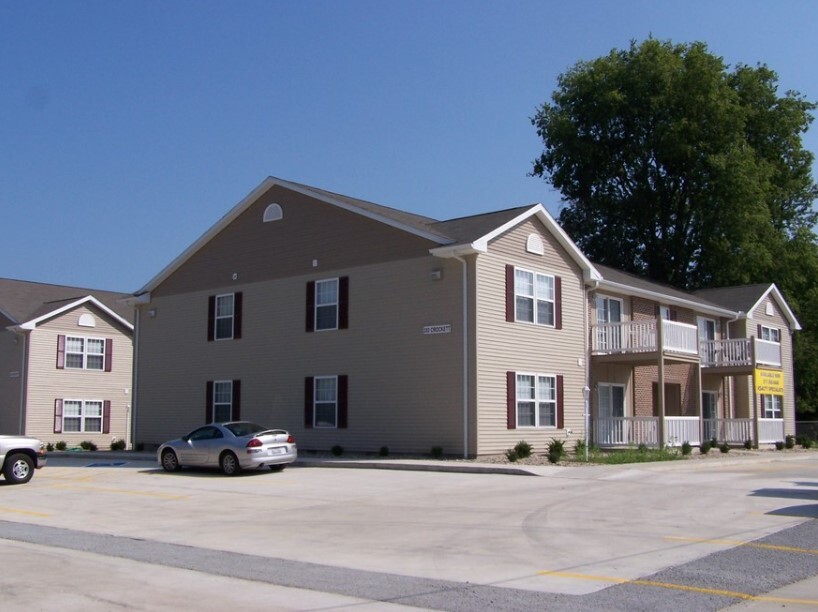 202 E Crockett - 202 E Crockett Apartments