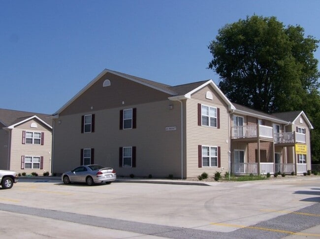 Building Photo - 202 E Crockett Rental