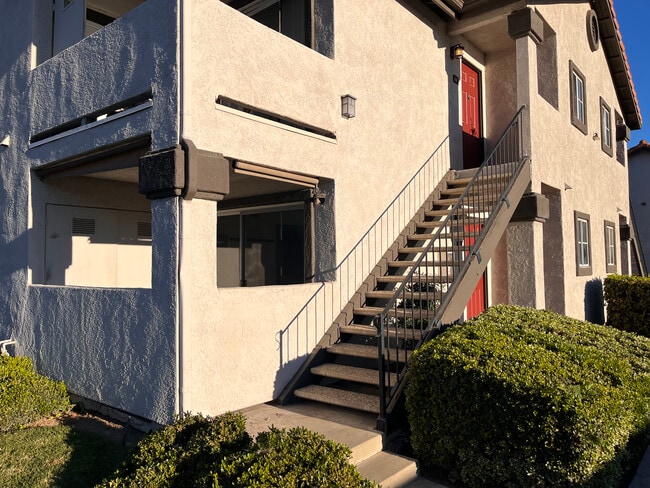 Photo - Lakeshore 6E