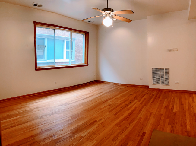 Photo - 3913 W 47th St Apartamento Unidad 1S