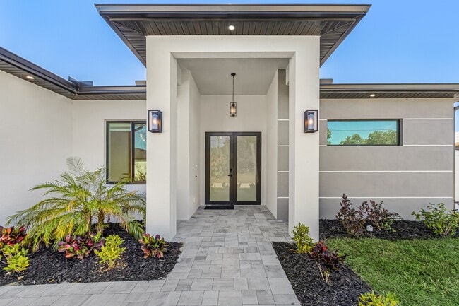 Photo - 1720 NE 14th St