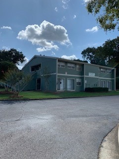 Dickens Ferry Apartments