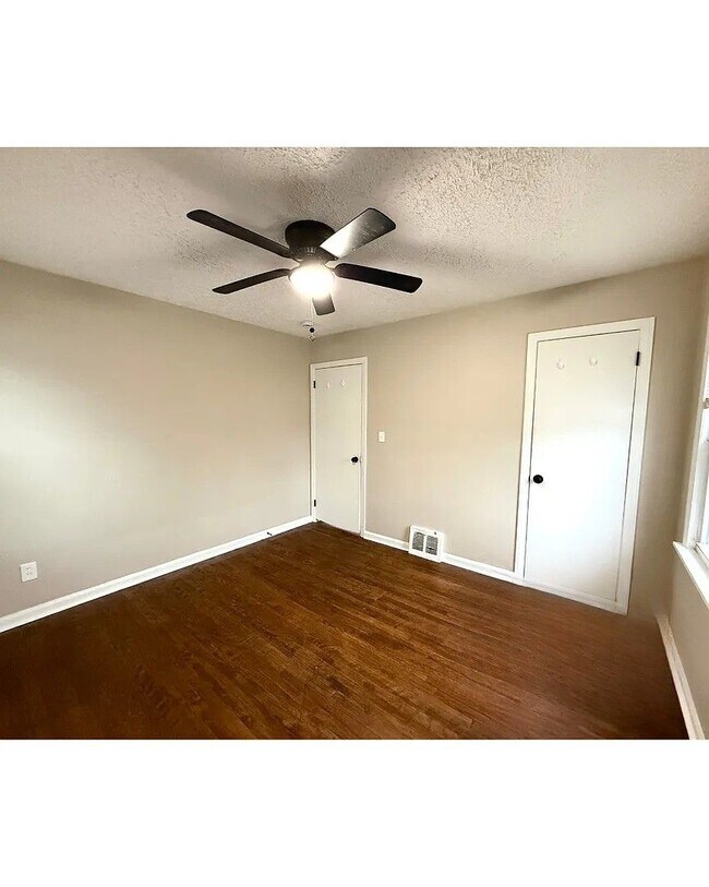 Photo - 4 Bedroom on Detroit's West Side!