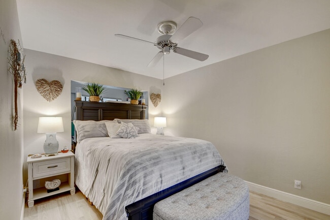 Photo - 5505 N Ocean Blvd Unidad 8-102