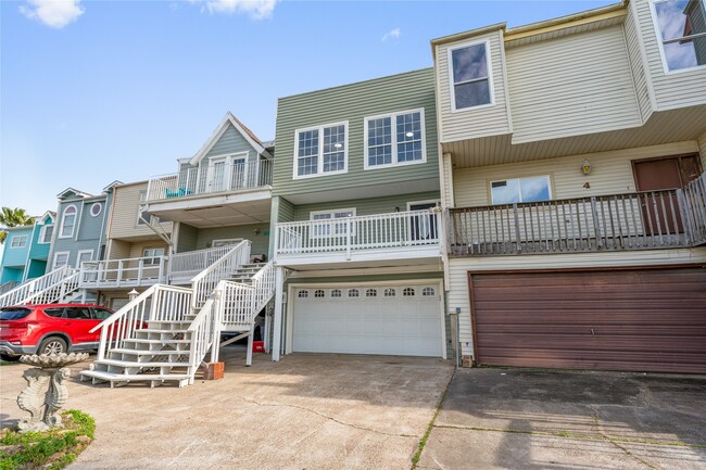 Building Photo - 5 Tiki Cir