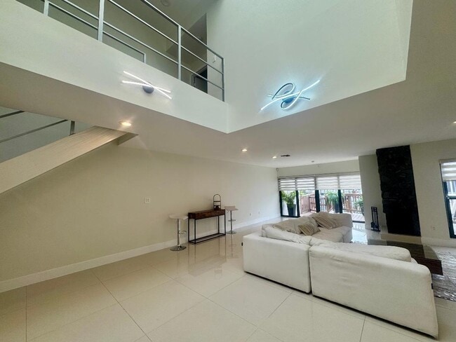 Photo - 1127 Boca Cove Ln