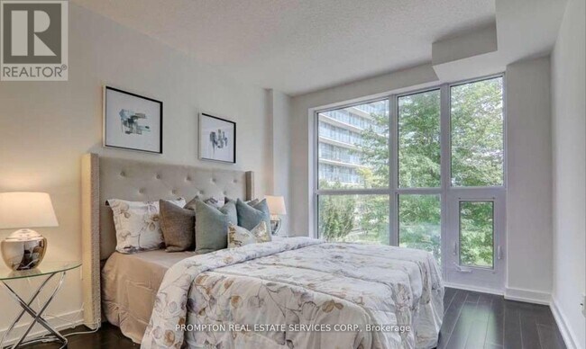 Photo - 121 McMahon Dr