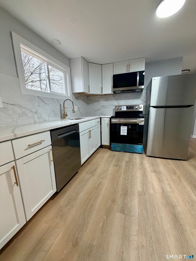 Photo - 164 Sycamore St Unit 1R