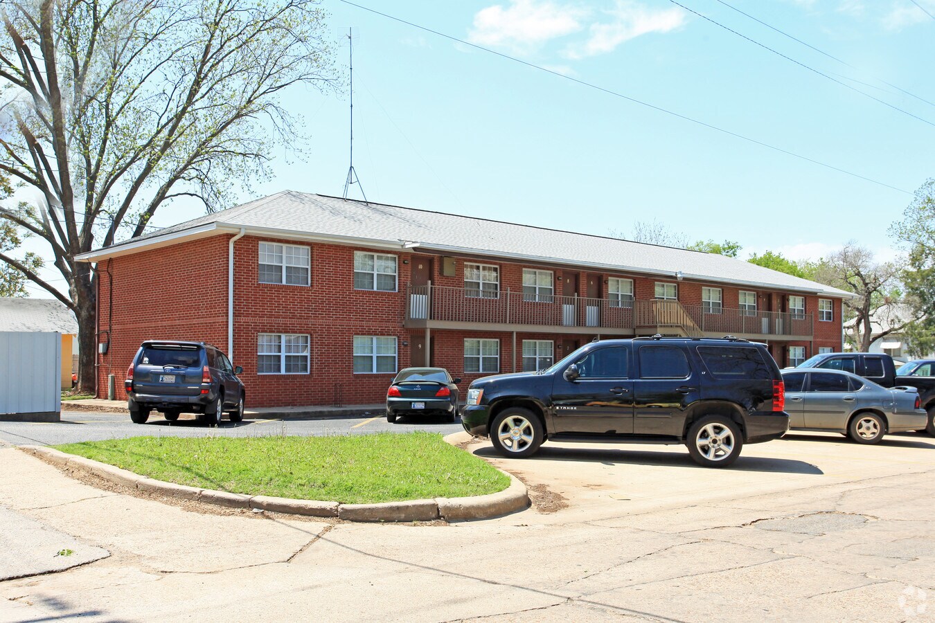 Photo - Hester Court Apartments