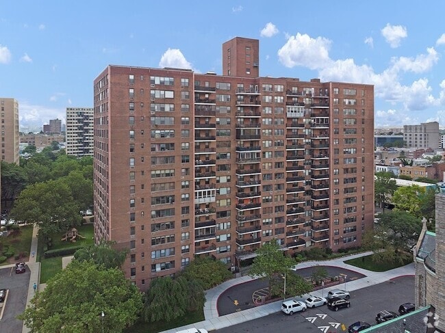 Building Photo - 10 Huron Ave Unit 4N Rental