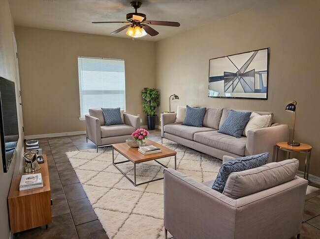 Photo - 9606 Shady Tree Ln
