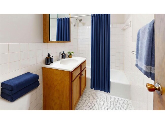 Photo - 2216 Pleasant Ave Unit 205