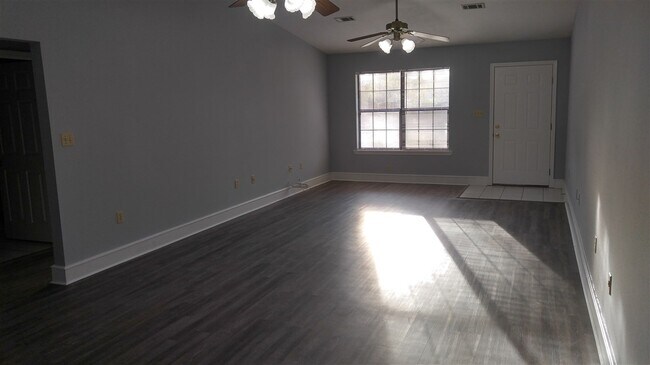 Photo - 914 Rentz Ave