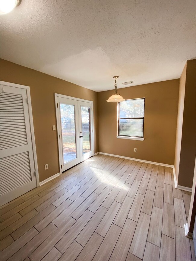 Photo - Townhome in Fort Walton Beach!