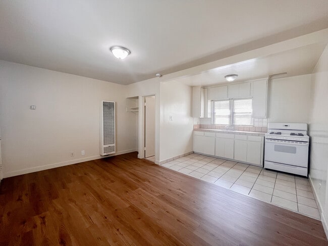 Centinela Apartments