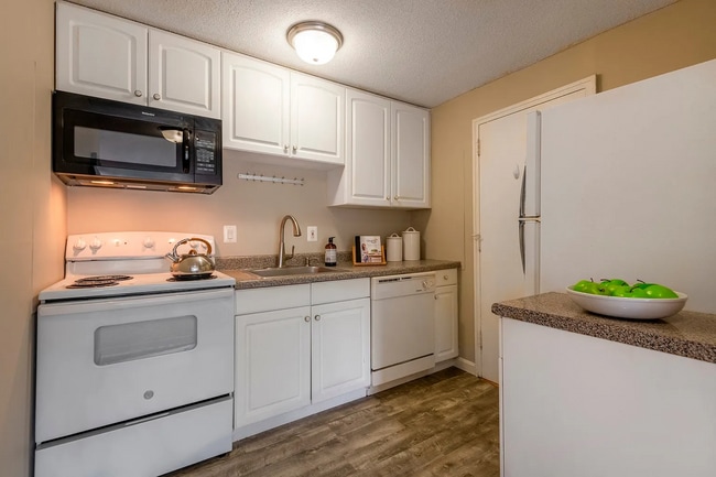 Photo - 371 Harvard St Unit 2