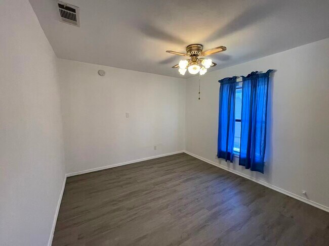 Photo - 7721 Mohawk Dr