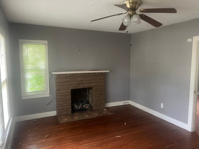 Photo - 1625 Catherine Dr Unidad B