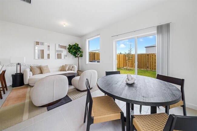 Photo - 33738 SW 194th Pl