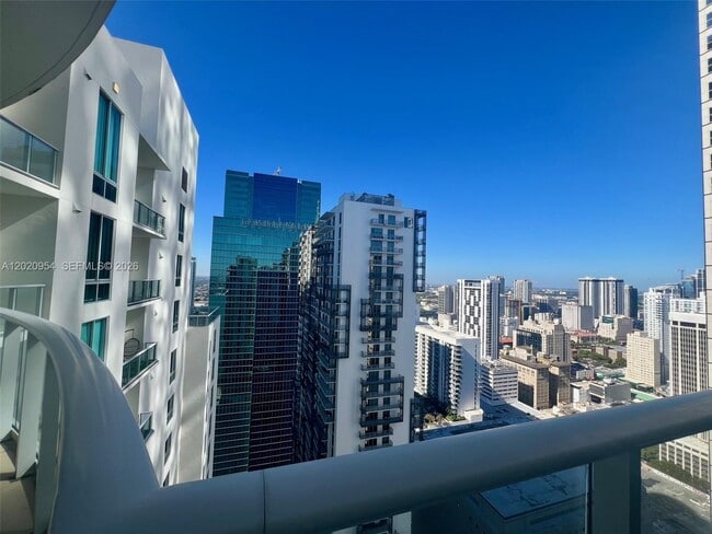Photo - 300 S Biscayne Blvd Unit PH-3907