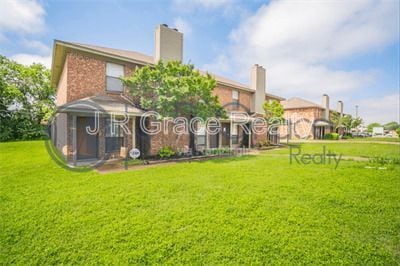 Photo - 5935 Shadydell Dr