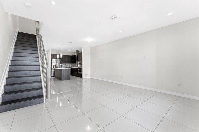 Photo - 10220 NW 63rd Ter