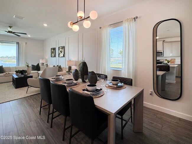 Photo - 1959 Croft Inlt Dr NW