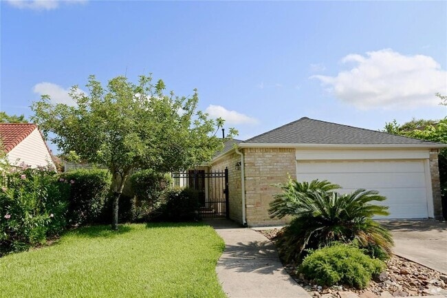 Building Photo - 14206 Stokesmount Dr Rental