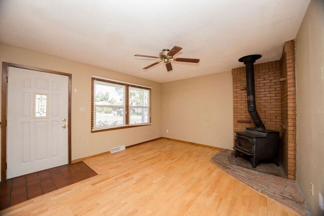 Photo - Corner-Lot 3 bed/2 bath Ranch in West Fort Collins