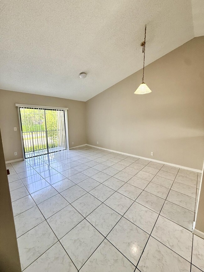 11632 NW 23rd Ct