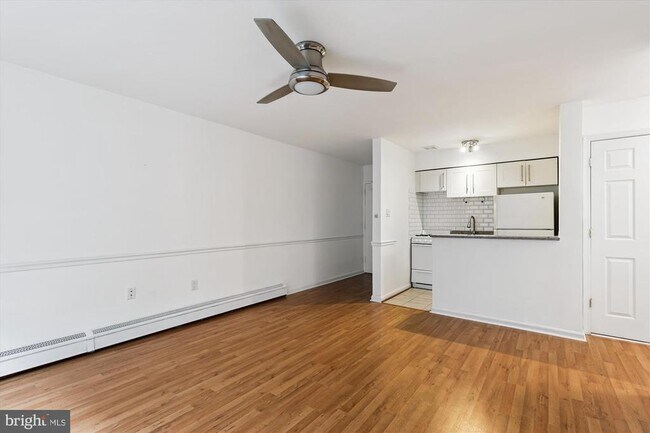 Photo - 513 12th St NE Unit 3