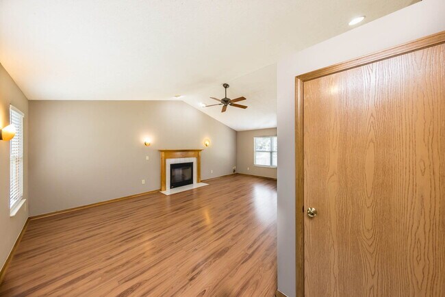 Photo - 1032 Pebble Brook Dr