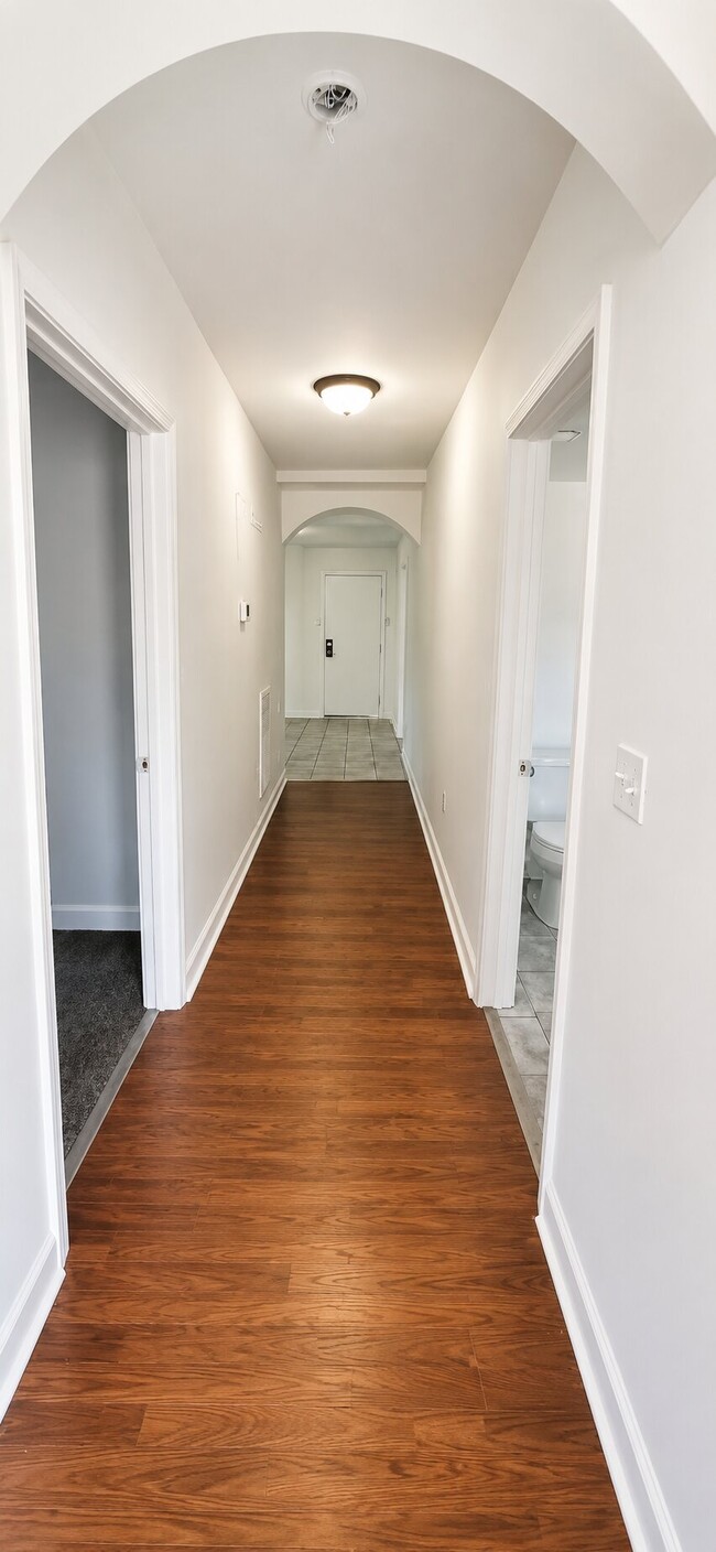 Photo - 2401 Urban St